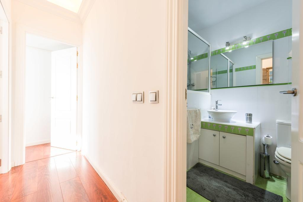 General Peron Picasso Appartement Madrid Buitenkant foto