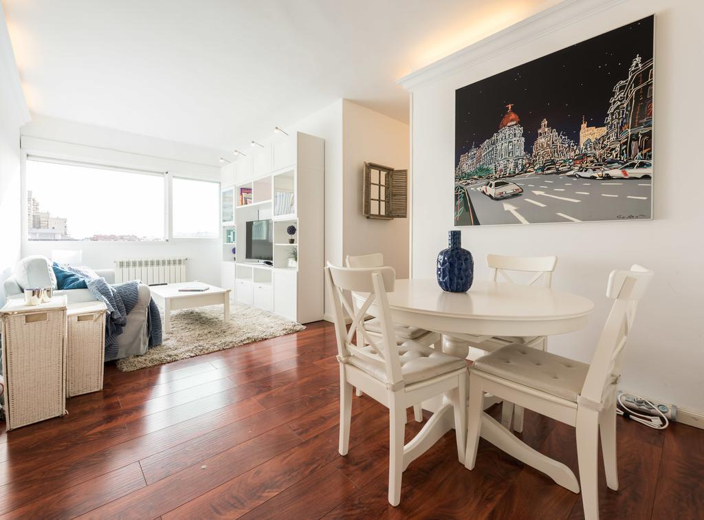 General Peron Picasso Appartement Madrid Buitenkant foto